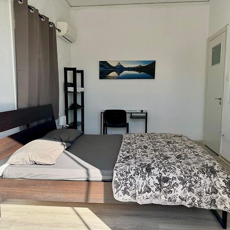 Starfish Seaside Studio Aparthotel Artemida  Bagian luar foto